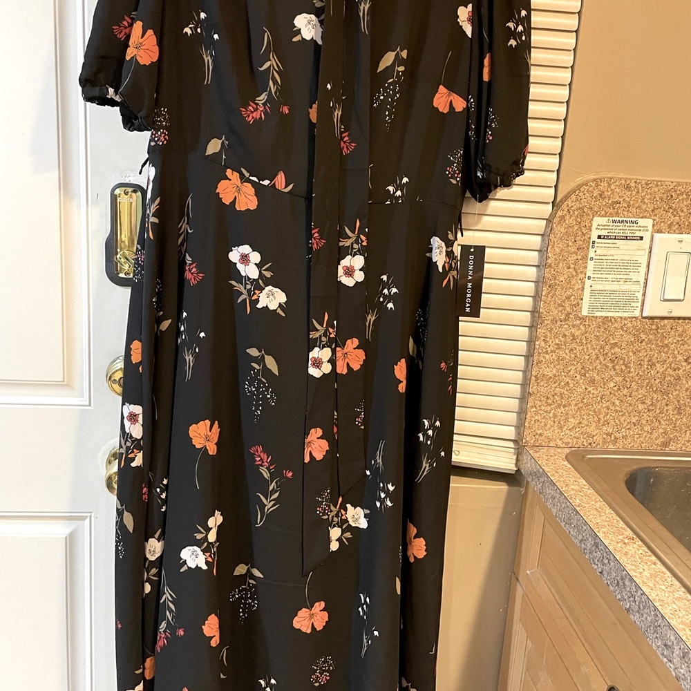 NWT Floral Donna Morgan dress size 14